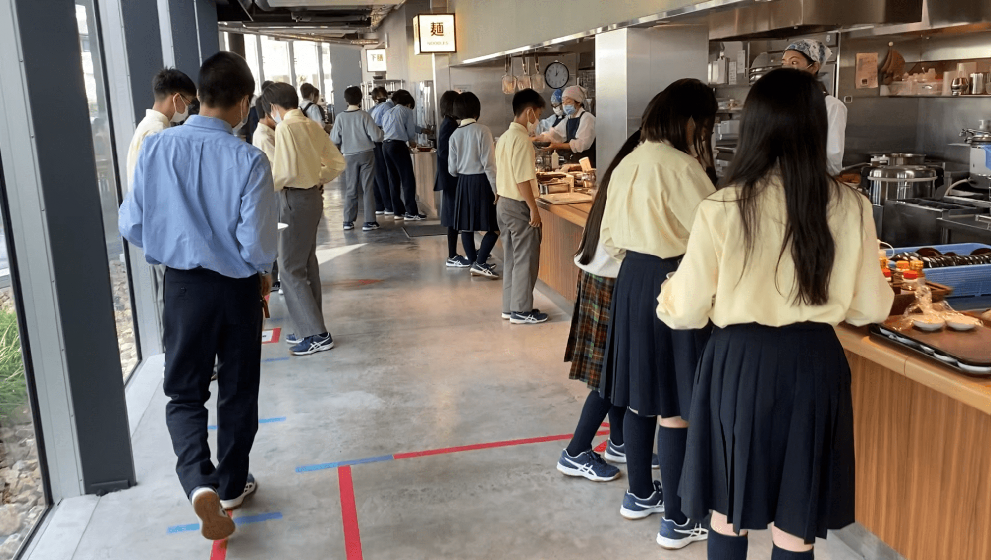 中学校の食堂