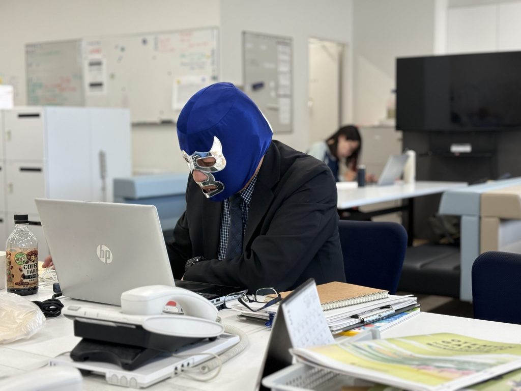 ミル・マスカラス？　メキシコからの中高生が来校