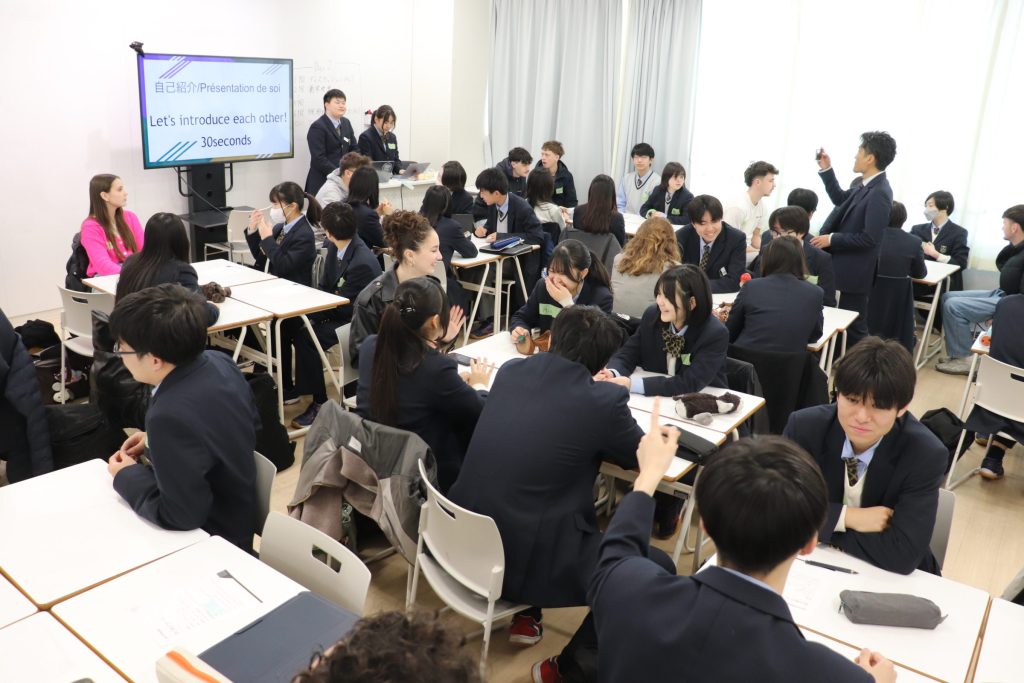 【高1Ⅱ類】フランスからの留学生と交流～2日目～